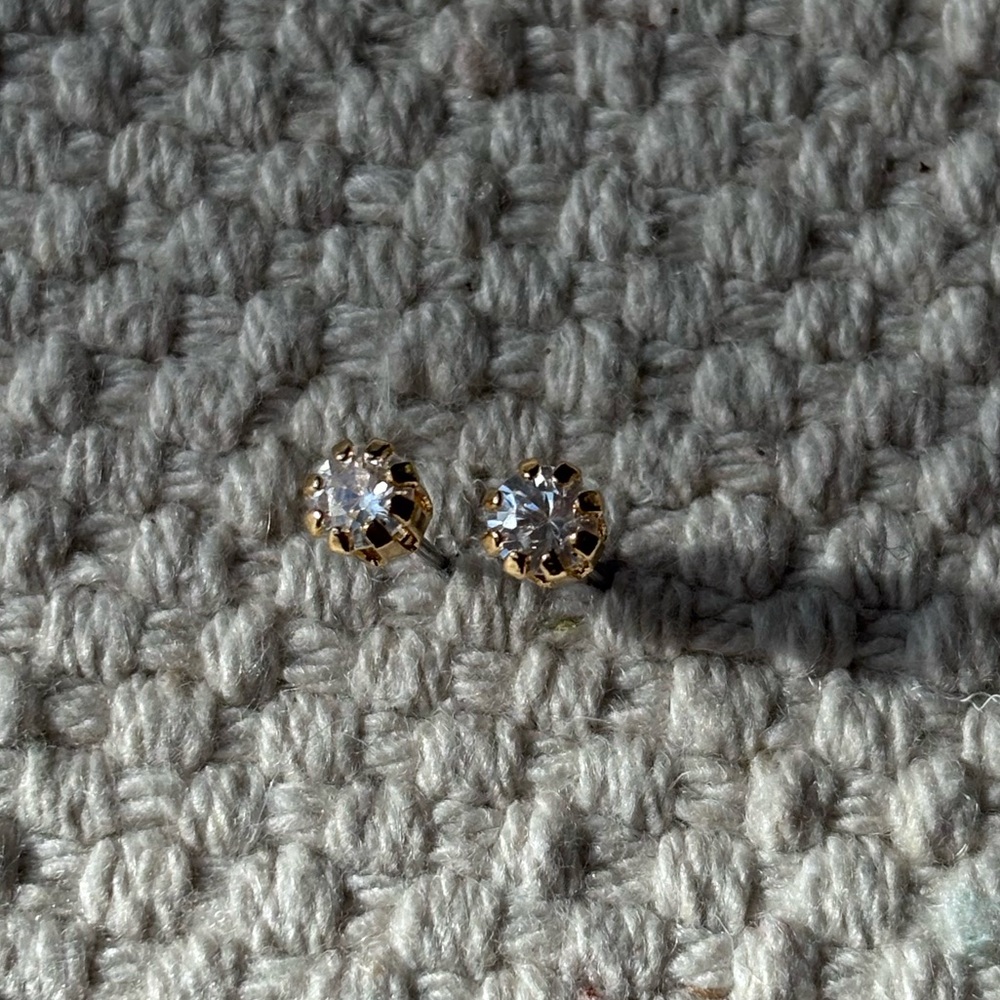 Gold and diamond earrings